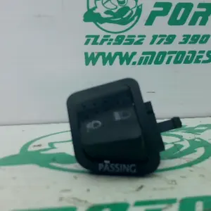 Foto de Interruptor de luz larga/corta Piaggio liberty 125 i 2023 referencia 60-26-49263 foto 4