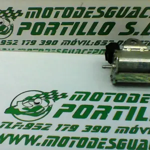 Foto de Bomba de aceite Peugeot Ludix 50 referencia 35-24-47141 foto 17