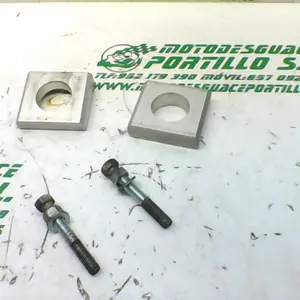 Foto de Tensores de rueda trasera Yamaha FZ1-N referencia 177-19-21743 foto 5