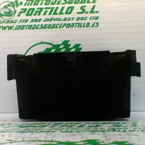 Foto de Caja batería Kymco super dink 300 i referencia 113-23-43371 foto 1