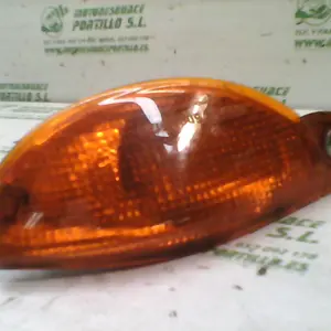 Foto de Intermitente delantero derecho Aprilia Gulliver 50 referencia 166-16-20437 foto 2