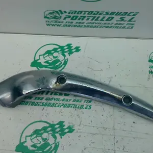 Foto de Embellecedor trasero Suzuki Intruder 250 referencia 391-23-46920 foto 10