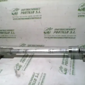 Foto de Eje de rueda trasera Suzuki Marauder 250 referencia 193-21-33292 foto 3