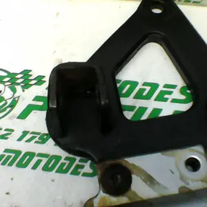 Foto de Estribera delantera izquierda Suzuki GS-500-F referencia 166-19-21501 foto 3