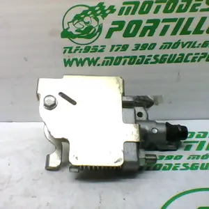 Foto de Bomba de freno delantero Honda SH MODE referencia 413-21-32584 foto 3