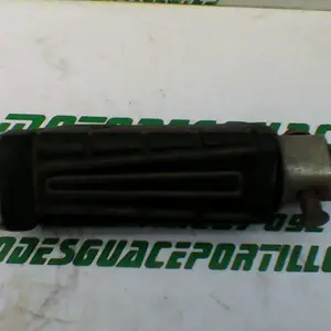 Foto de Reposapies trasero derecho Yamaha YBR 125 i referencia 171-21-30492 foto 5
