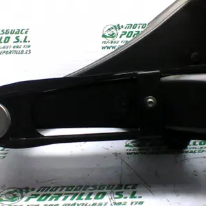 Foto de Basculante Yamaha FZ1-N referencia 177-19-21744 foto 7