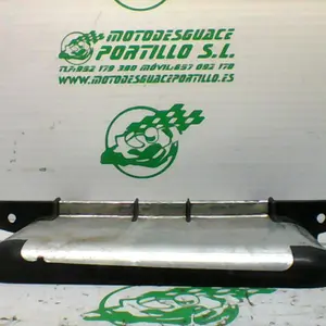 Foto de Protector del depósito de gasolina Kymco Xciting 500 referencia 110-21-35928 foto 2