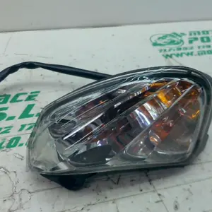 Foto de Intermitente trasero derecho Honda Pcx 125 referencia 181-23-46257 foto 15