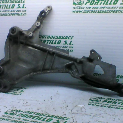 Foto de Estribera derecha Honda PAN EUROPEAN referencia 293-19-25238