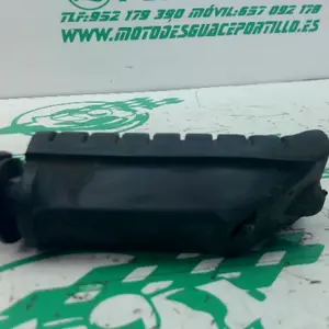 Foto de Reposapies delantero izquierdo Suzuki Intruder 250 referencia 391-23-46970 foto 4