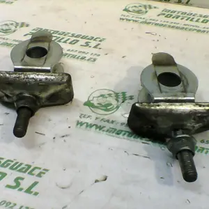 Foto de Tensores de rueda trasera Suzuki Marauder 250 referencia 193-21-33288 foto 2