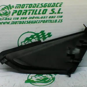 Foto de Entrada de aire lateral Izquierda Kymco super dink 300 i referencia 113-23-43342 foto 2