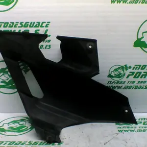 Foto de Quilla izquierda Yamaha XMAX 250 referencia 213-19-37430 foto 11