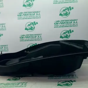 Foto de Porta-casco Kymco super dink 300 i referencia 113-23-43455 foto 1