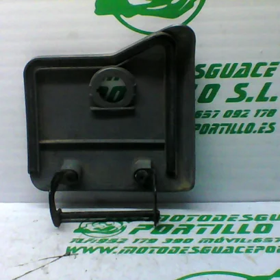 Foto de Puerta de guantera Daelim S3 125 I referencia 75-21-29366