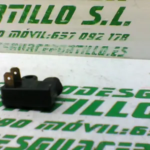 Foto de Sensor de freno trasero Yamaha XMAX 250 referencia 307-22-37455 foto 5