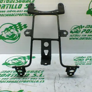 Foto de Soporte portamatricula Kymco Agility city 125 referencia 17-19-39628 foto 7