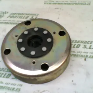 Foto de Plato magnetico Vespa LX 50 2T referencia 321-20-28525 foto 10