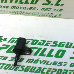 Foto de Sensor de presión de aire Yamaha FZ1-N referencia 177-19-21624 foto 5