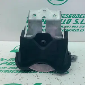 Foto de Bisagra del asiento Yamaha N MAX 125 referencia 394-23-46396 foto 6