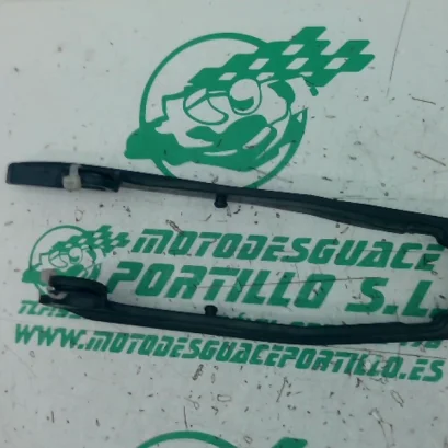 Foto de Guia cadena Honda CB 500XA referencia 415-23-47873