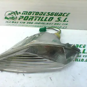 Foto de Intermitente delantero derecho Suzuki Burgman 125 referencia 99-23-43574 foto 9