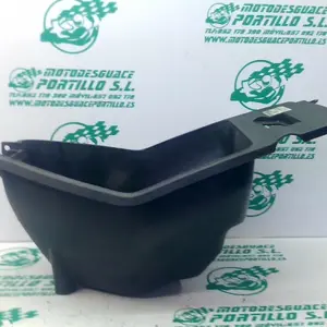 Foto de Porta-casco Malaguti PHANTOM F12 referencia 380-21-41598 foto 2