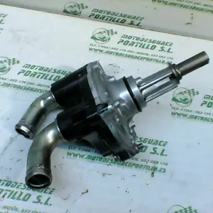 Foto de Bomba de agua Honda CBR650 FA referencia 104-18-13415 foto 3