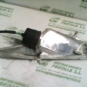 Foto de Intermitente delantero derecho Honda Dylan 125 referencia 352-22-38691 foto 1