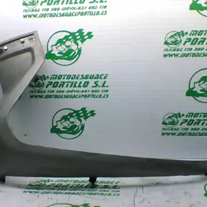 Foto de Quilla izquierda Yamaha XMAX 250 referencia 213-19-37430 foto 10