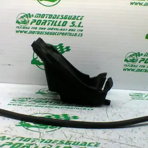 Foto de Rebosadero de gasolina Yamaha xmax 125 16 referencia 339-22-39004 foto 2
