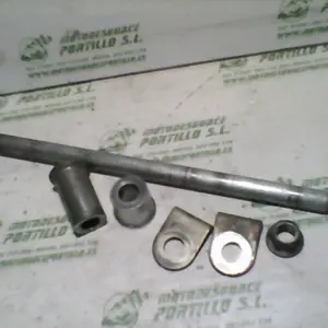 Foto de Eje de rueda trasera Suzuki Marauder 125 referencia 46-19-17671 foto 5