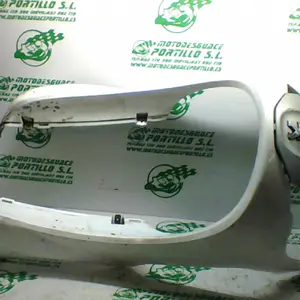 Foto de Frontal Peugeot TWEET 125 15-18 referencia 8-24-46985 foto 4