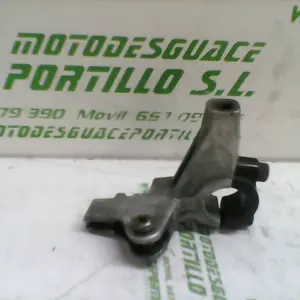 Foto de Soporte de maneta trasera Yamaha Cygnus x 125 referencia 425-21-32177 foto 10