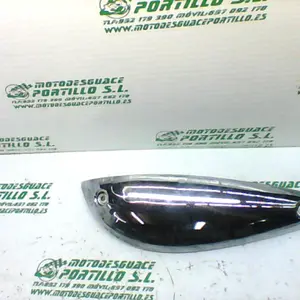 Foto de Embellecedor de tapa depósito de gasolina Kymco VENOX 250 referencia 154-19-20790 foto 6