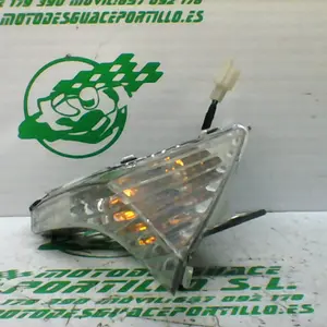 Foto de Intermitente delantero derecho Kymco GRAND DINK 125 referencia 225-22-40022 foto 2