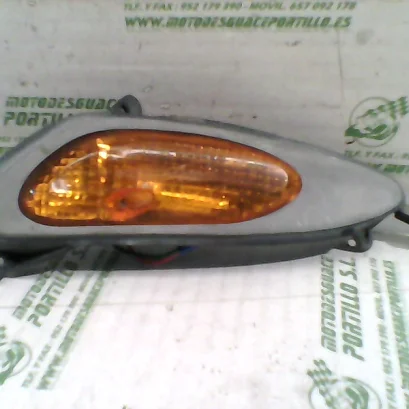 Foto de Intermitente delantero izquierdo Kymco Scout 50 referencia 198-21-34171