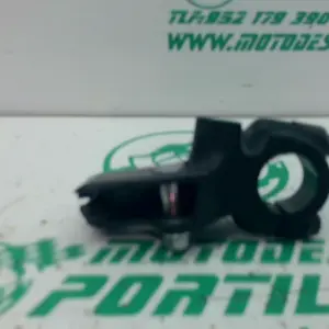 Foto de Soporte de retrovisor izquierdo Honda CB 500XA referencia 415-23-47802 foto 4