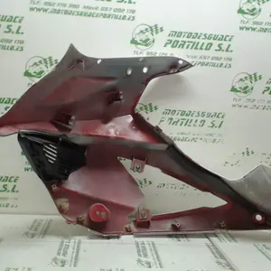 Foto de Carcasa lateral derecha Hyosung GT125R referencia 132-16-8884