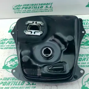 Foto de Deposito gasolina Honda SH 300 I referencia 364-23-46078 foto 10