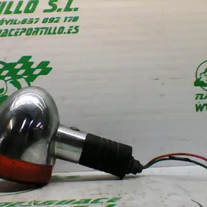 Foto de Intermitente trasero izquierdo Kymco VENOX 250 referencia 109-22-44516 foto 8