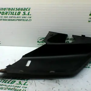 Foto de Carcasa lateral trasera derecha Yamaha XMAX 250 referencia 307-22-37444 foto 3