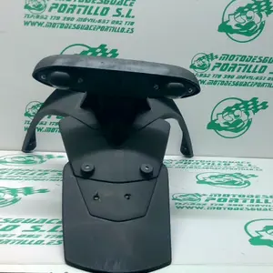 Foto de Portamatrícula con piloto Piaggio MP3 YOURBAN 300 LT referencia 440-21-36667