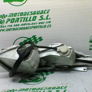 Foto de Intermitente trasero izquierdo Honda Pantheon 125 4T referencia 22-17-36018 foto 6