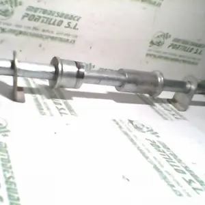 Foto de Eje de rueda trasera Suzuki Marauder 250 referencia 193-21-33292