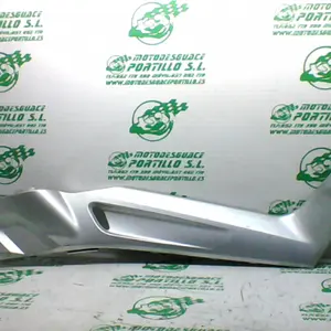 Foto de Embellecedor de carcasa delantera derecha Yamaha X MAX 125 referencia 304-21-31434 foto 2