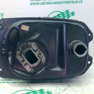 Foto de Deposito gasolina Honda PCX 2017 referencia 231-24-48587 foto 4