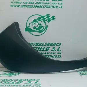 Foto de Embellecedor de carcasa delantera izquierda Yamaha TRICITY 125I referencia 307-21-35539 foto 2