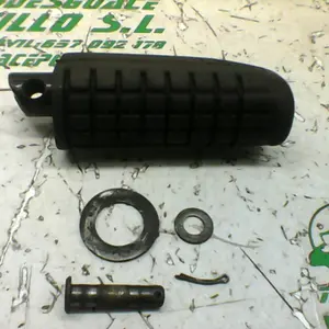 Foto de Reposapies delantero derecho Honda CBF 125 M referencia 166-22-34822 foto 11